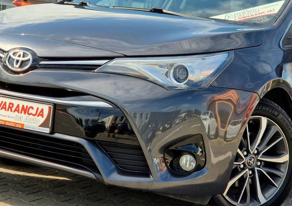Toyota Avensis cena 56900 przebieg: 205500, rok produkcji 2017 z Skwierzyna małe 326
